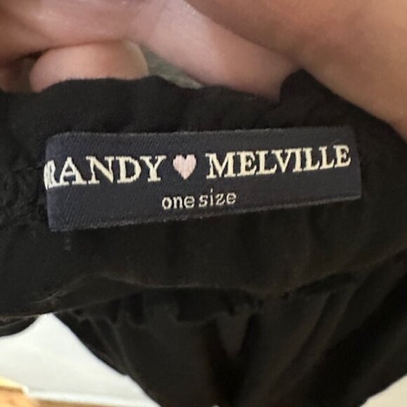 Brandy Melville Women's OS Maura Off Shoulder Crop Top Black Italian Breezy 3/4 - Picture 4 of 5